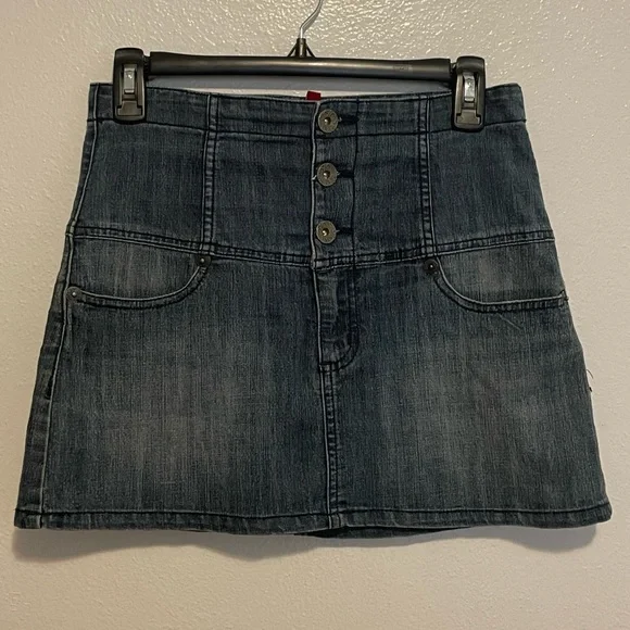 Y2K Hot Kiss Denim Jean Mini Skirt Size 26 - Picture 2 of 6